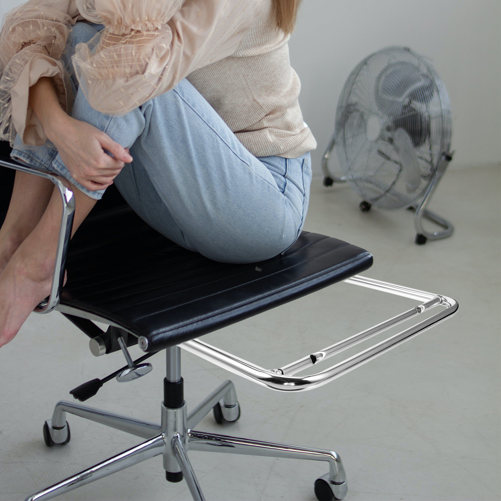 ที่วางเท้าสแตนเลสแบบชิ้นเดียว  - Footrest Under Desk บทวิจารณ์และราคา